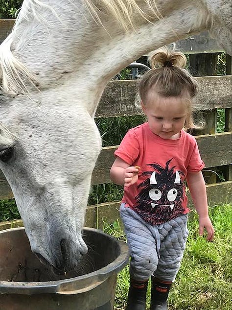 Omen sharing his dinner with Alaska.