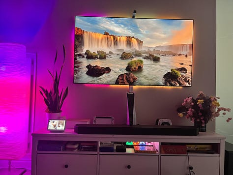 Images of PS5 running on LG OLED TV's