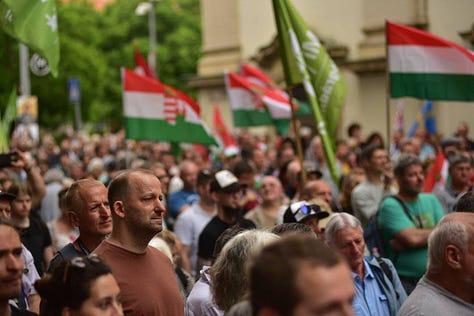 Több ezres tömeg gyűlt össze, hogy nemet mondjunk a WHO-szerződésre