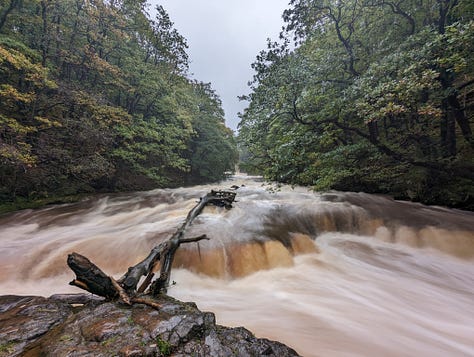 guided walk of the waterfalls of the brecon Beacons with Wales Outdoors