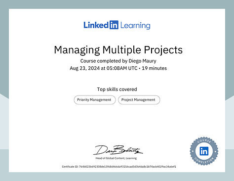 Algunos de los certificados de las capacitaciones y cursos que he tomado. Principalmente en LinkedIn Learning.