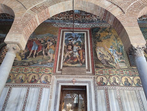 Inside and gardens of the Palazzo dei Normanni