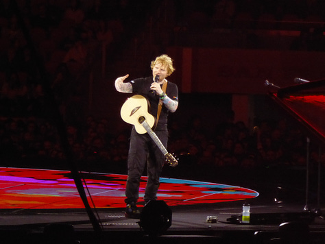 Collection of photos of Ed Sheeran in concert at Levis Stadium