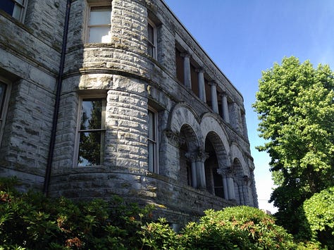 Details of the Old Capitol Building