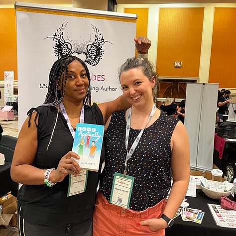 Alyssa posing with authors & attendees at Steamy Lit Con