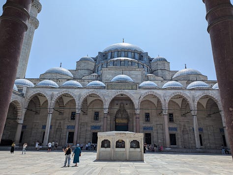 Suleymaniye Mosque and grave of Sultan Suleiman the Magnificent