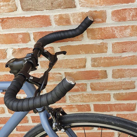 3 different types of handlebars that were popular in the 2010's