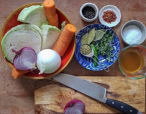 Six photos showing different hands cooking and preparing Salvadoran dishes.