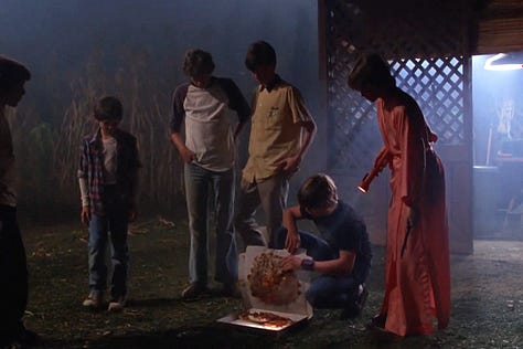 Elliot picks up a pizza delivery in E.T. the Extra-Terrestrial (1982) | Film Flavor: A Newsletter Surveying Food in Film