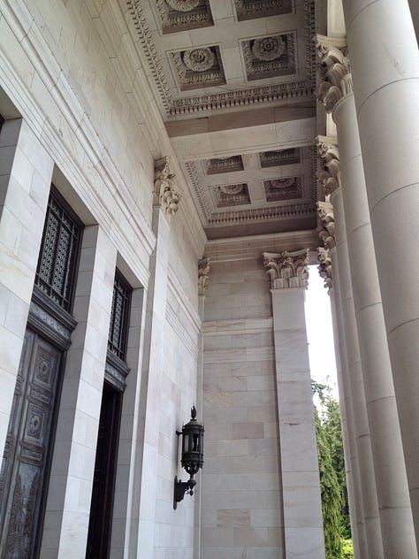 Details of the current Washington State Capitol