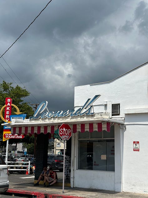 leonard's bakery oahu