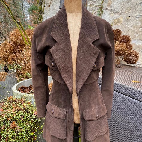 Vestes Louis Vuitton, Yves Saint Laurent vintage, Acne Studios, Chanel, Barbour, Vintage, Isabel Marant Etoile, Chloé. Cuir, peau, peau lainée, col fourrure, doudoune