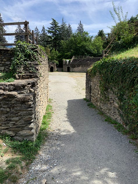 Gladiator Fights in Susa. Little towns in Italy often contain unexpected treasures. They preserve the antique artifacts better than the famous tourist attractions. I want to show you the amphitheater of Susa today. 