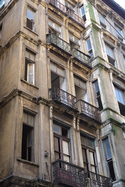 Galata is one of the oldest neighbourhoods of Istanbul located north of the Golden Horn, towards Taksim Square.