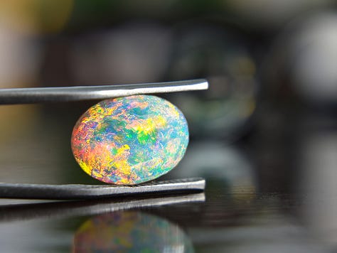Iridescence: a Color Phenomenon - Color Insider