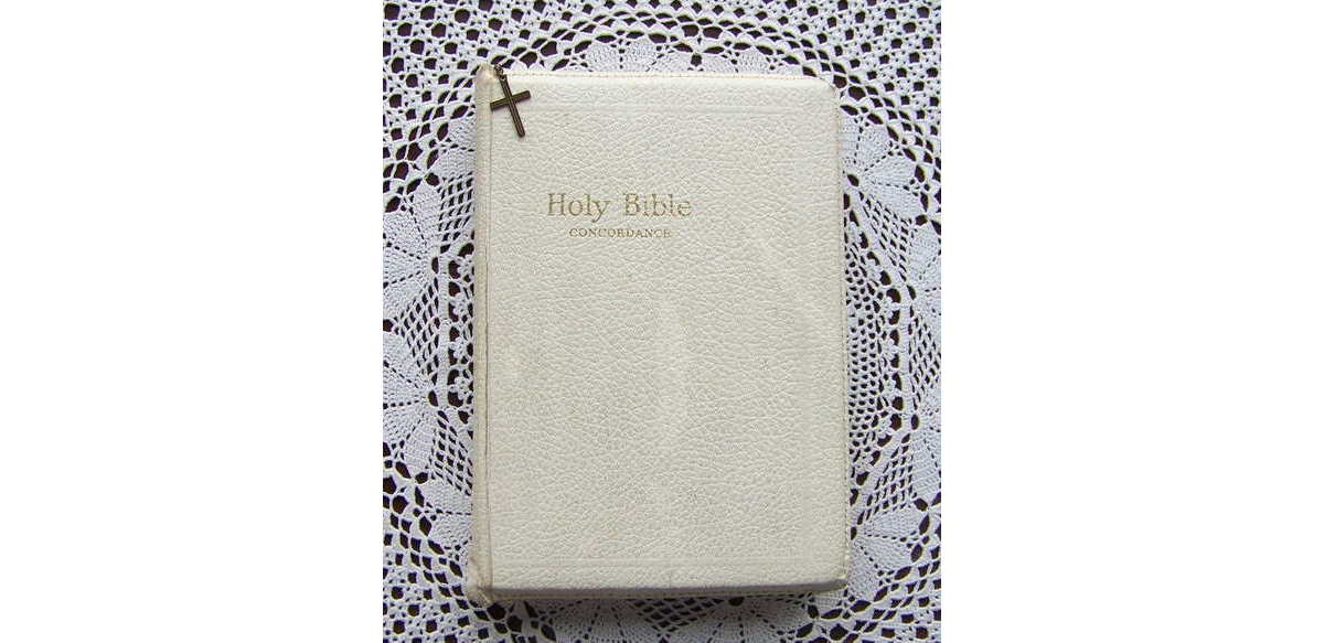 White zippered Bible