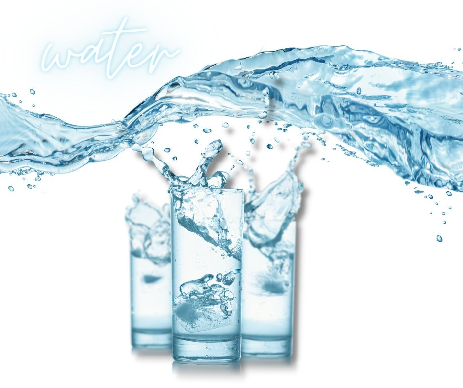 Water flowing and in glasses with ice - Mindful Soul Center Magazine