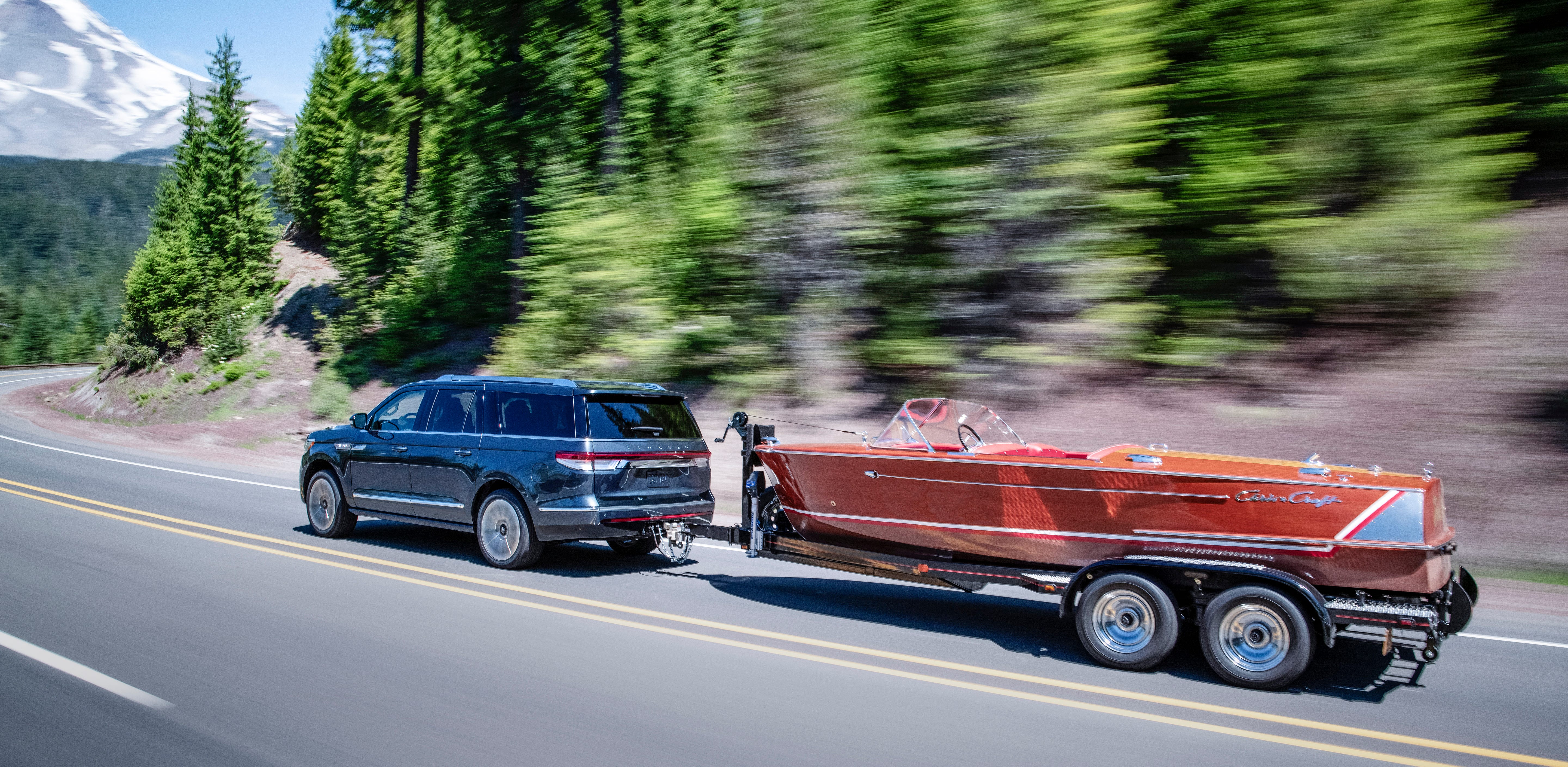 2022 Lincoln Navigator Towing