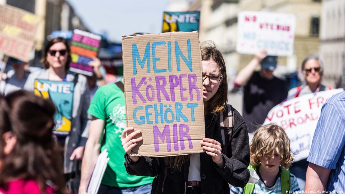 Abtreibungen: Deutschland vor Lockerung von 219a – DW – 23.06.2022