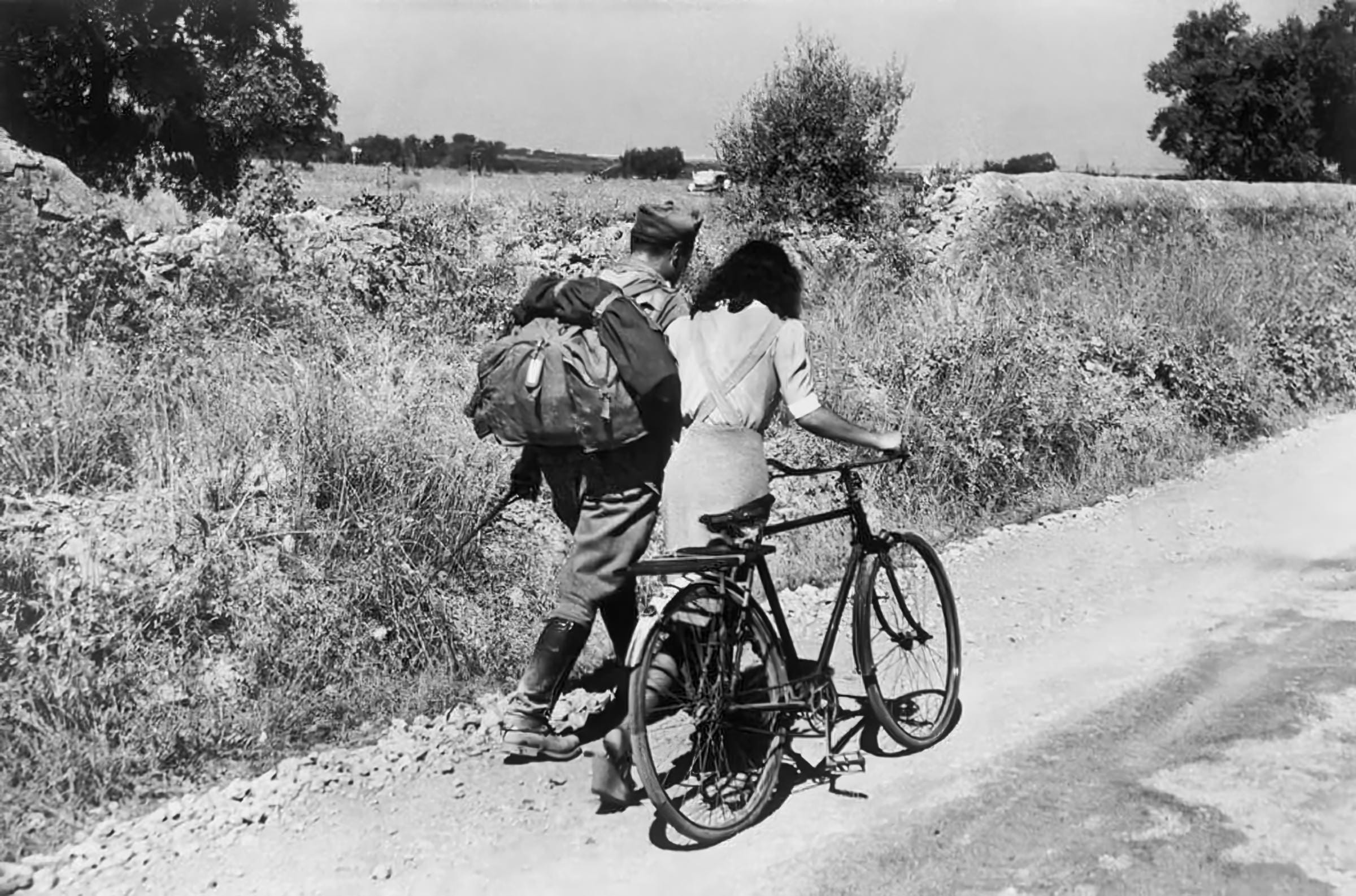 Near Nicosia, Sicily, 28th July, 1943 — Robert Capa