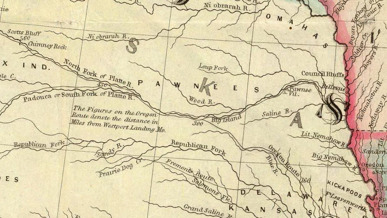 Map showing about 500 miles of the California and Oregon trail, from Missouri to Scotts Bluff. Despite the lack of detail, one Pawnee village is shown in the east