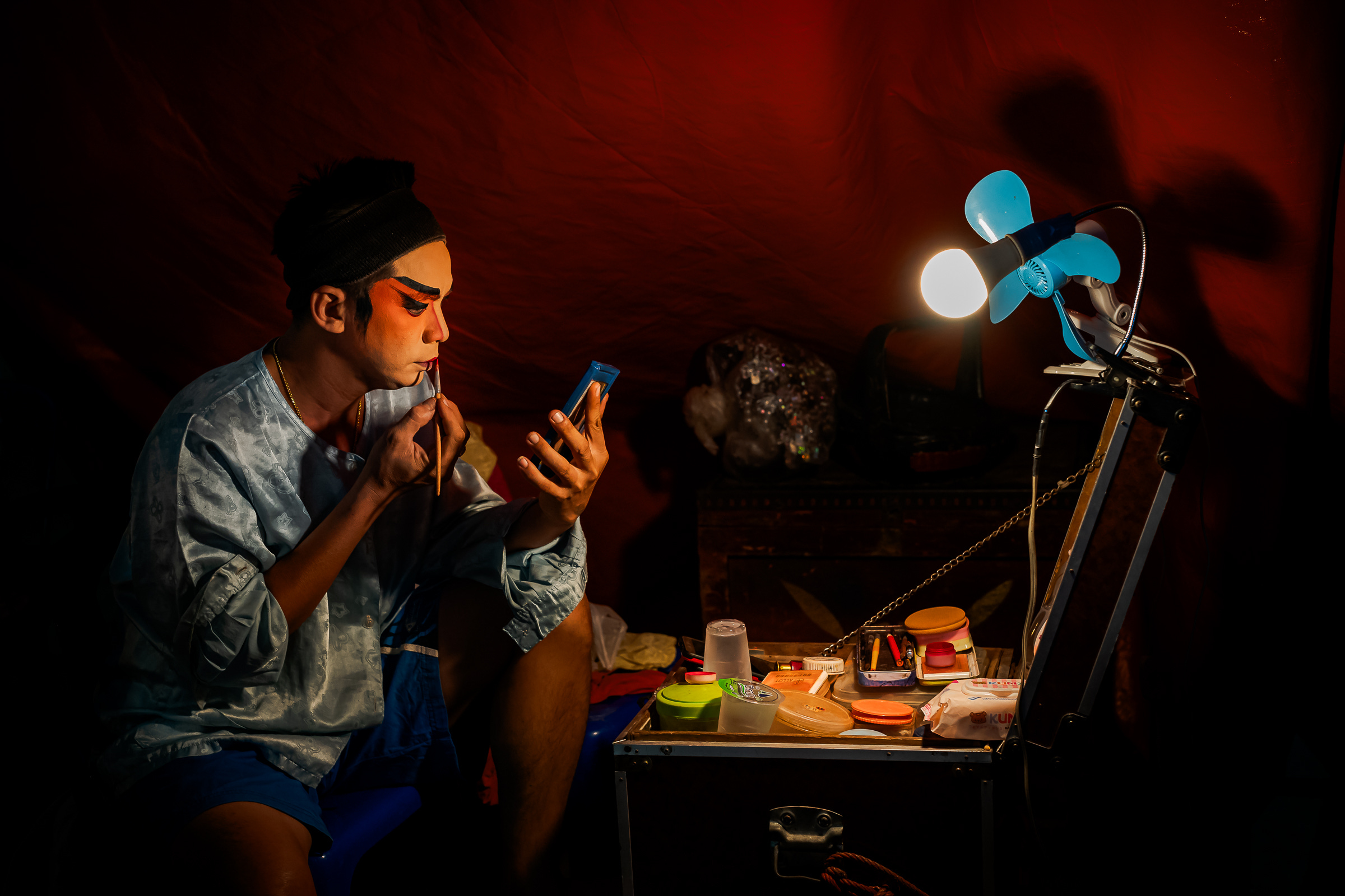 Backstage at a Chinese Opera. 1/125, f/2.8, ISO1600, 50mm