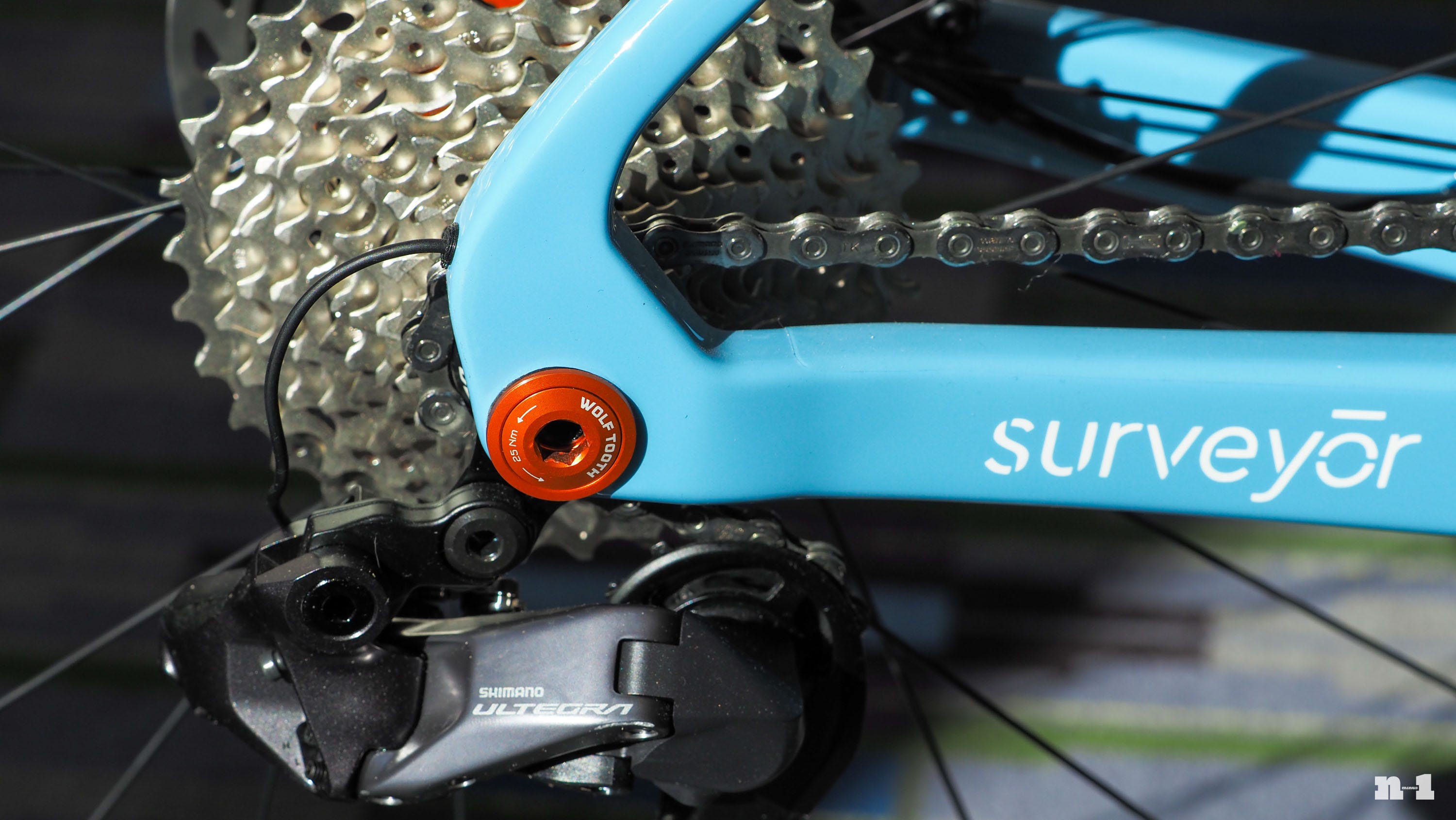 Wolf Tooth Components orange UDH