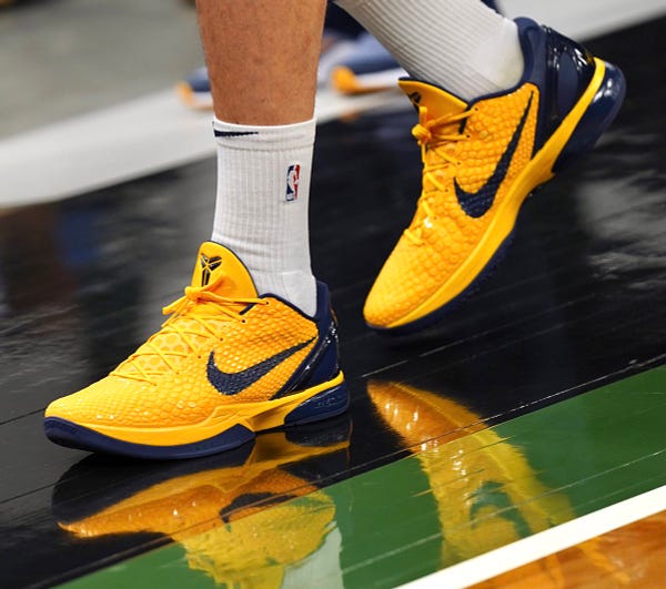 NBA sneakers of the night: DeMar DeRozan debuts new Kobe 1 and more