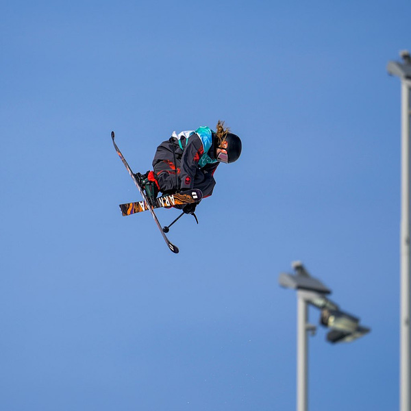 Two Canadian 🇨🇦 women are through to the freeski big air final at #Beijing2020! 🙌

👉 Megan Oldham qualified first with 171.25 points 🔥 

👉 Olivia Asselin finished 11th of the 12 athletes that will move onto the final 👏
