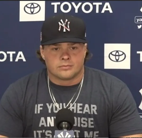 VIDEO: Luke Voit and Yankees React to Goofy Tweets About Them in Newest  Segment