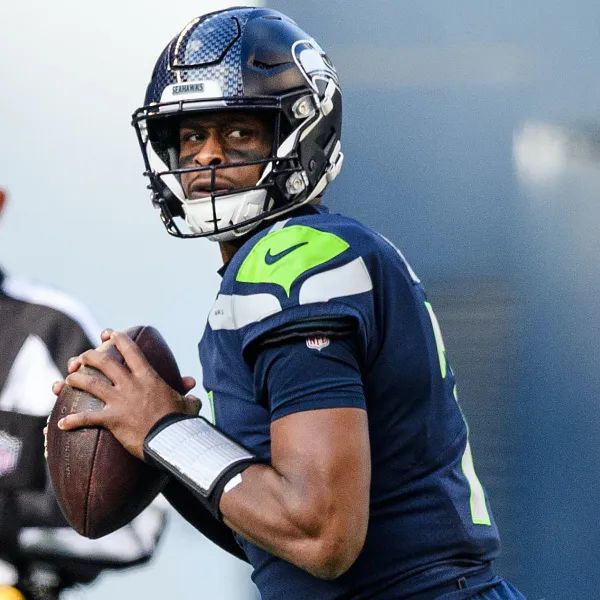 NFL fans crush the Seahawks over bad tweet about Russell Wilson trade