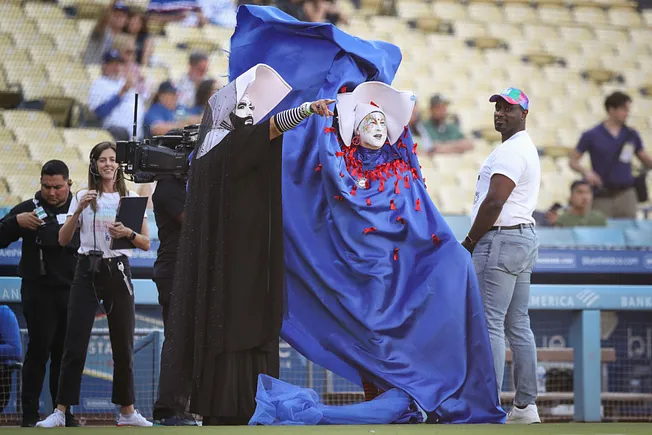 Dodgers invite Sisters of Perpetual Indulgence to Pride Night