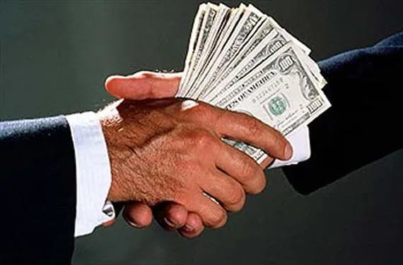 Legislators in 7 States Want a Bill That Lets You Sue Corrupt Politicians and Lets Your State Charge Them With Felonies