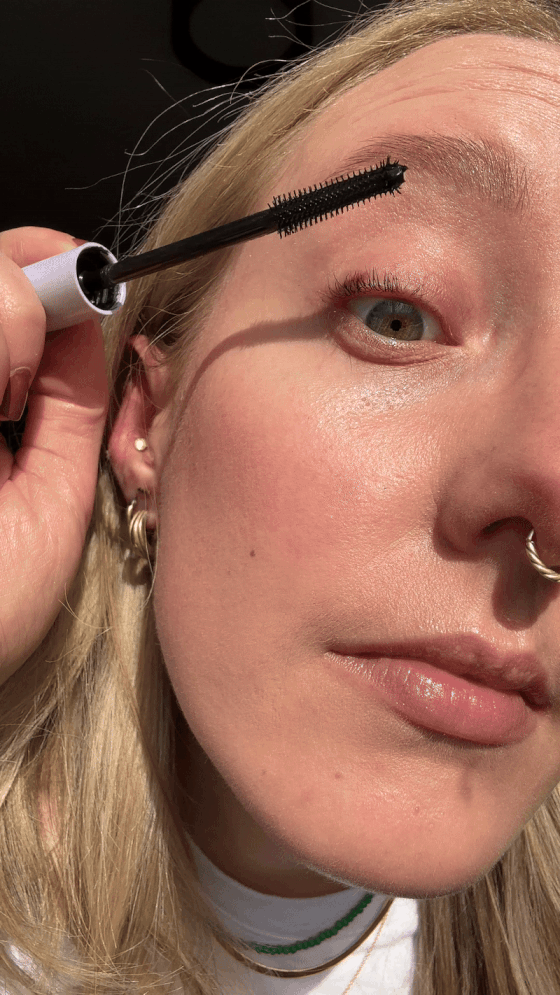 testing the kulfi badi lash mascara