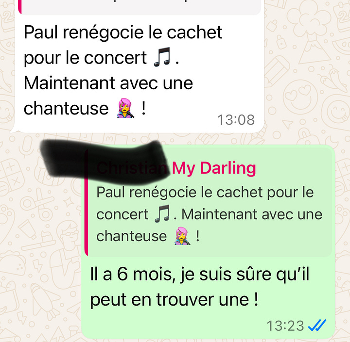 A series of text messages in French language about a band concert