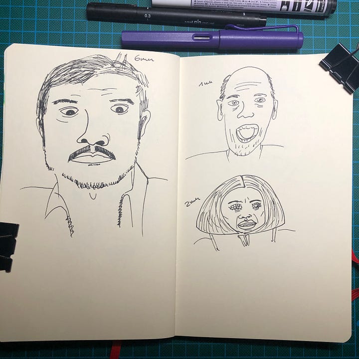 Photos de mon sketchbook posé sur mon tapis de découpe. On y voit les 14 portraits que j'ai dessiné pendant la session, ainsi que les stylos et feutre que j'ai utilisés.
