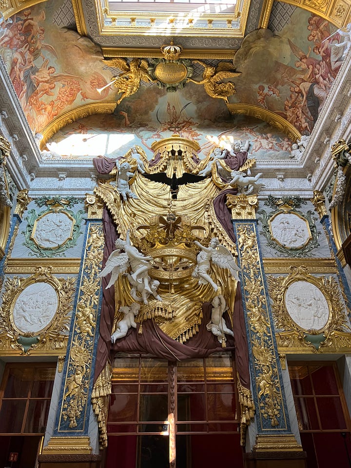 The Red Room and Chapel of the Old Palace