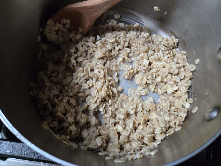 Left, cooked oatmeal in a pot.  Right, a bite of oatmeal on a spoon.