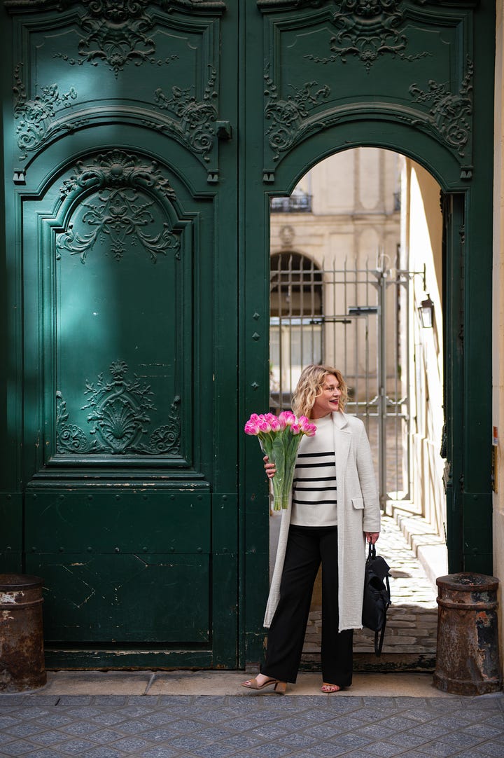 Karen Bussen with Spring tulips in Paris