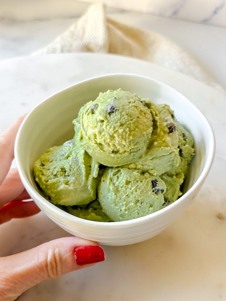 green mint chip ice cream, white mint chip ice cream, my glucose response to metabolically healthy ice cream