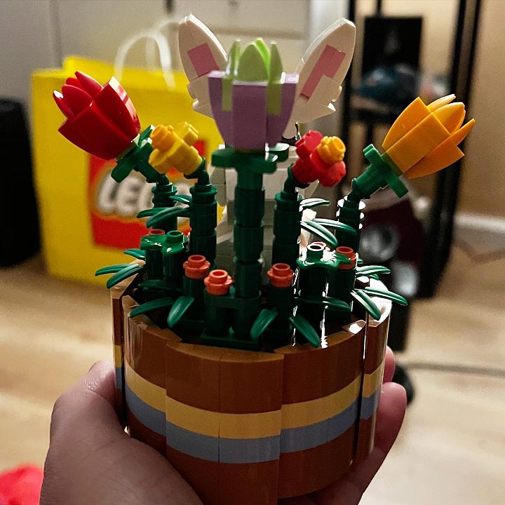 Images of LEGO Easter Basket front with rabbit, back with flowers