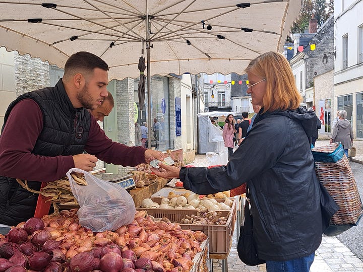 The onion and garlic stall, marche de Loches