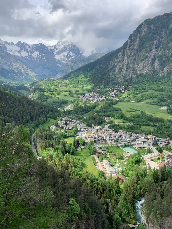 Italian Thermal Baths at the Foot of Mont Blanc in Pré-Saint-Didier