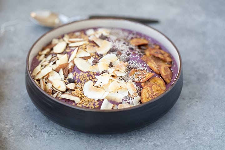 gluten-free oatmeals and smoothie bowls