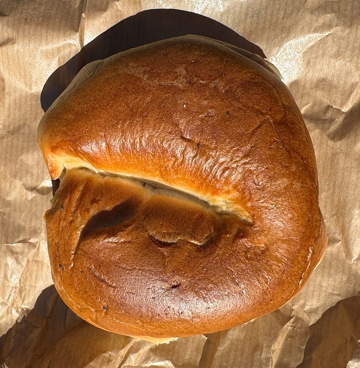 Different looks at the Beigel Bake beigel