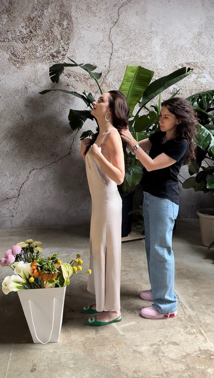 Backstage photos of the stylist's work
