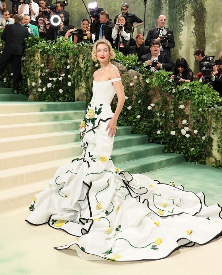 A Night Where Time Stands Still in the Garden of Haute Couture