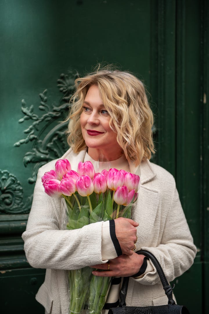 Karen Bussen with Spring tulips in Paris