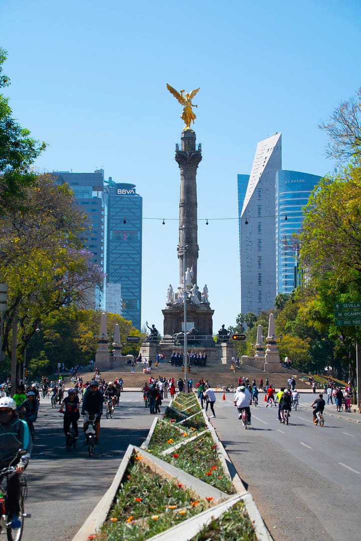 Palacio de Bellas Artes (Palace of Fine Arts), Ángel de la Independencia, Avenida Paseo de la Reforma (Angel of Independence on the Avenue Reforma) Mexico City. Photos by david carballar, Alejandro Giraldo Ortega Unsplash