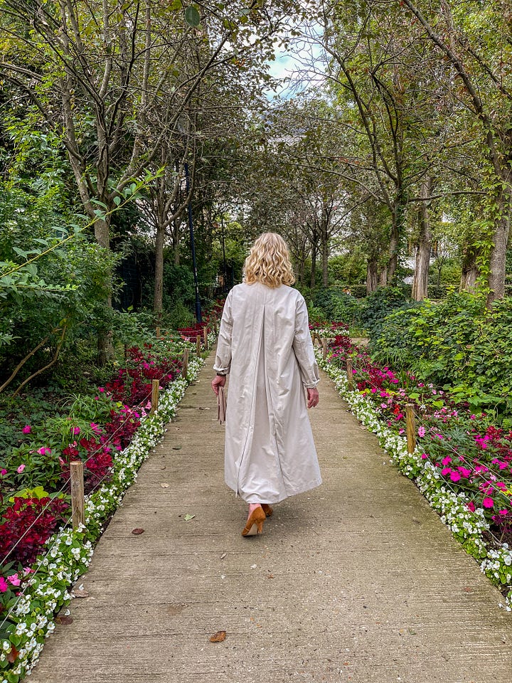 Strolling through gardens in the 20th Arrondissement of Paris